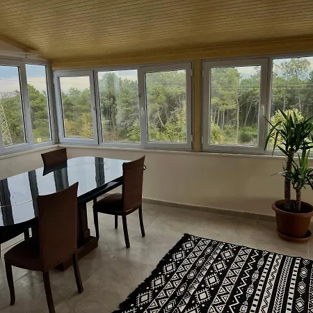 Apartment Jacuzzi With Forest View