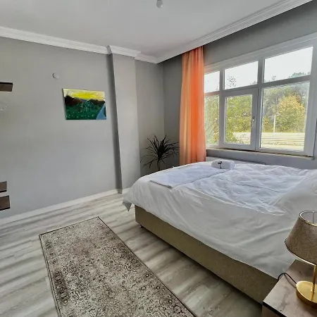 Jacuzzi With Forest View *