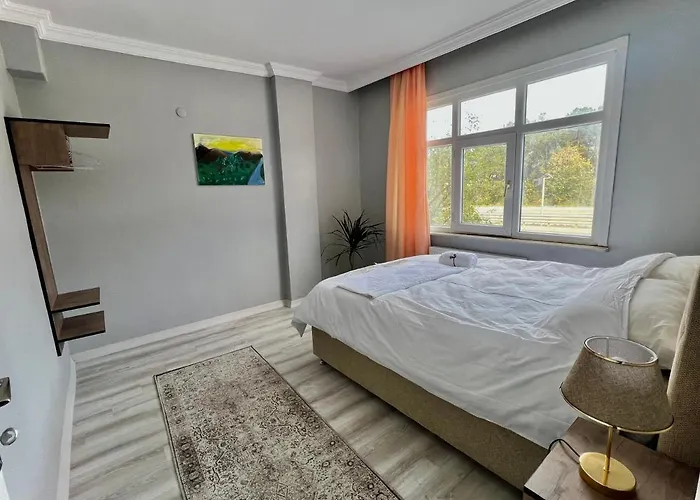 Jacuzzi With Forest View *